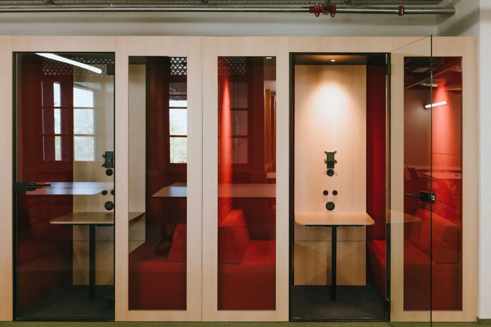 M25 Business Center